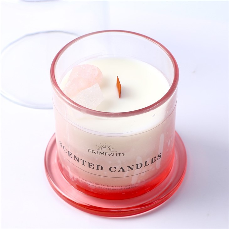 Wood Wick Scentd Candles With Crystals Inside